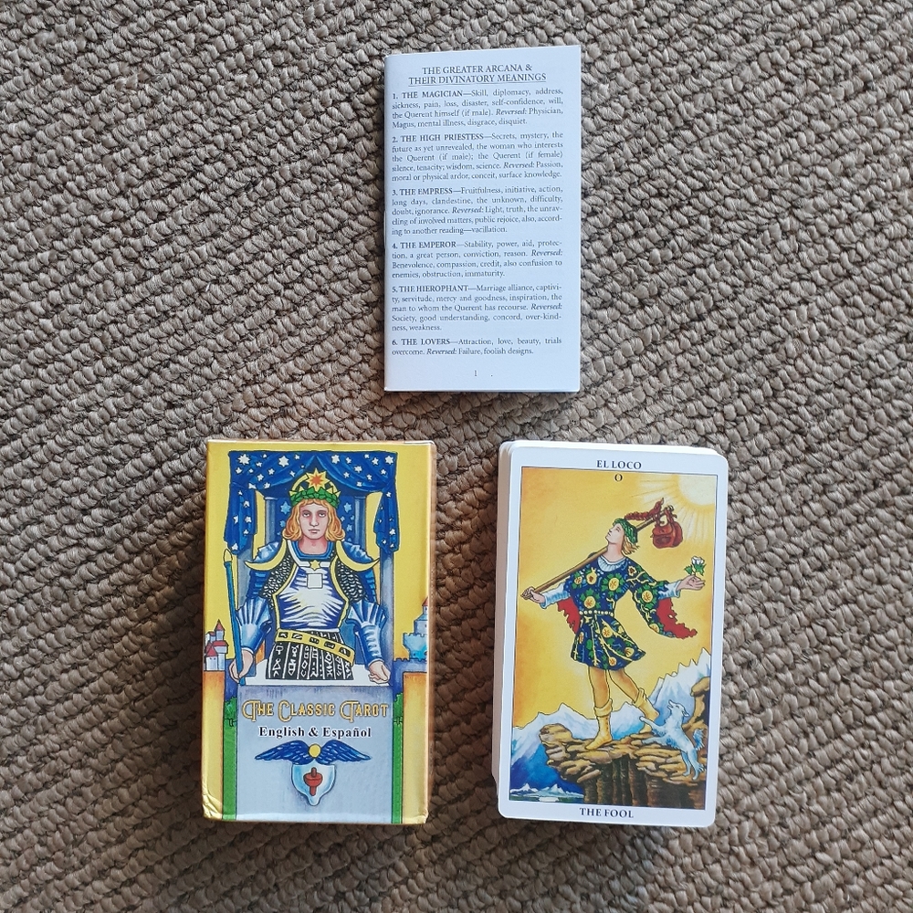 The Classic Tarot English & Español A 78-Card Deck